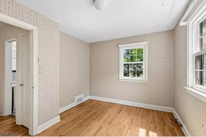 106 Gallows Hill Rd, Cranford Township, NJ 07016 - Photo 16