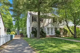 108 Gallows Hill Rd, Cranford Township, NJ 07016 - Photo 2
