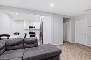 194 Hillside Ave, Newark, NJ 07108 - Photo 16