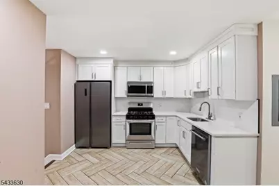 194 Hillside Ave, Newark, NJ 07108 - Photo 1