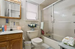 19 Halleck St, Newark, NJ 07104 - Photo 16