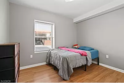19 Halleck St, Newark, NJ 07104 - Photo 30