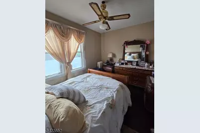 327 7th St, Carlstadt, NJ 07072 - Photo 14