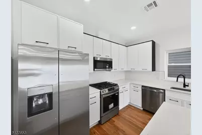 268 Hunterdon St #2, Newark, NJ 07103 - Photo 10