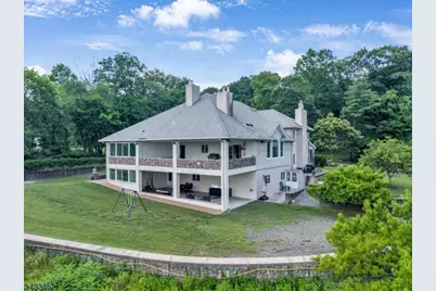 [Address not provided], Montville Township, NJ 07082 - Photo 4