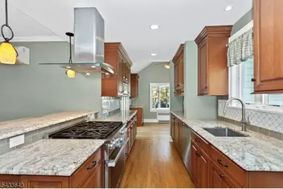 141 Henry St, Hasbrouck Heights, NJ 07604 - Photo 14