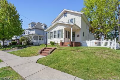 141 Henry St, Hasbrouck Heights, NJ 07604 - Photo 2