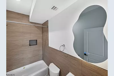 264 Hunterdon St #2, Newark, NJ 07103 - Photo 30
