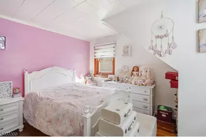 33 Sisco Pl, Clifton, NJ 07011 - Photo 6