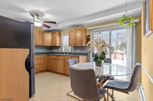148 Locust Dr, Union Township, NJ 07083 - Photo 4