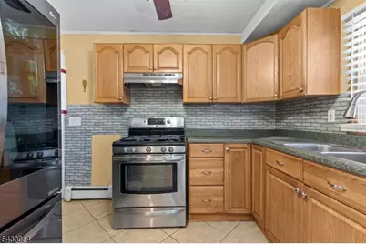 148 Locust Dr, Union Township, NJ 07083 - Photo 6