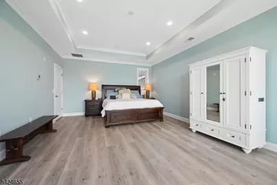 401 Mariners Pointe, Hopatcong, NJ 07843 - Photo 32
