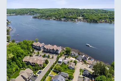 401 Mariners Pointe, Hopatcong, NJ 07843 - Photo 34