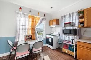 217 Lily St, Paterson, NJ 07522 - Photo 4