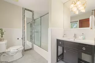9 Lafayette Dr, Livingston, NJ 07039 - Photo 26