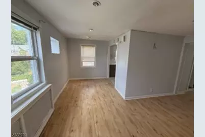 632 Cora Pl, Rahway, NJ 07065 - Photo 2