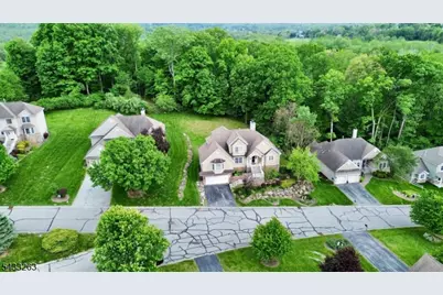 25 Bracken Hill Rd, Hardyston Township, NJ 07419 - Photo 2