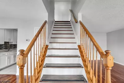 100 Callahan Ct, Newark, NJ 07103 - Photo 16