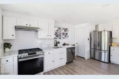 181 W Stearns St, Rahway, NJ 07065 - Photo 16
