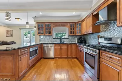 13 Ogden Rd, Belleville, NJ 07109 - Photo 8