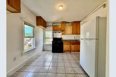 659 S 2nd St, Plainfield, NJ 07060 - Photo 16