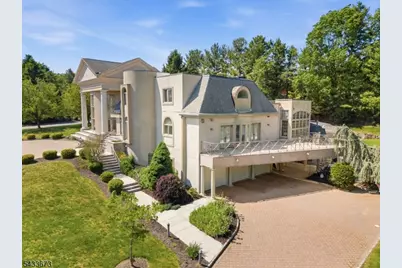1 Brighton Ct, Livingston, NJ 07039 - Photo 2