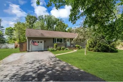 79 Dean Rd, Mendham, NJ 07945 - Photo 4