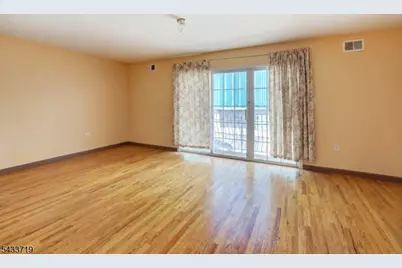 92 E Bigelow St, Newark, NJ 07114 - Photo 4