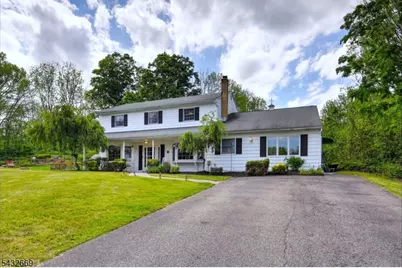 25 Carol Dr, Vernon Twp., NJ 07418 - Photo 2
