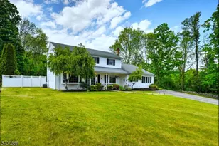 25 Carol Dr, Vernon Twp., NJ 07418 - Photo 4