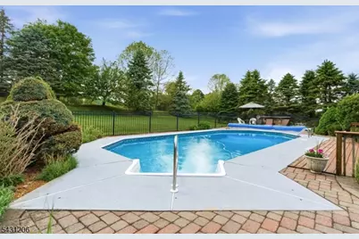 8 Links Ct, Sparta Township, NJ 07871 - Photo 32