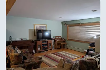 49 Kipp Ave, Elmwood Park, NJ 07407 - Photo 8