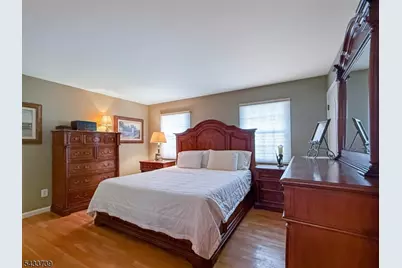 7 Vultee Dr, Florham Park, NJ 07932 - Photo 20
