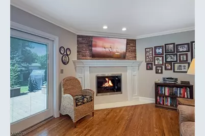 7 Vultee Dr, Florham Park, NJ 07932 - Photo 18