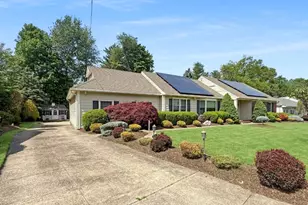 7 Vultee Dr, Florham Park, NJ 07932 - Photo 2
