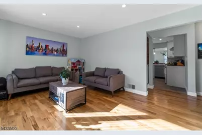 22 Runyon Rd, Clifton, NJ 07013 - Photo 4