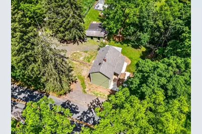 28 Old Clinton Rd, Raritan Township, NJ 08822 - Photo 10