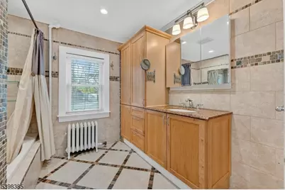 28 Old Clinton Rd, Raritan Township, NJ 08822 - Photo 22