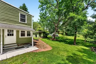 28 Old Clinton Rd, Raritan Township, NJ 08822 - Photo 2