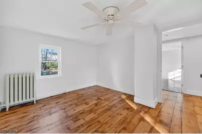 28 Old Clinton Rd, Raritan Township, NJ 08822 - Photo 16