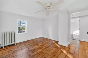 28 Old Clinton Rd, Raritan Township, NJ 08822 - Photo 16