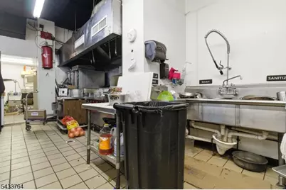 946 Broad St, Newark, NJ 07102 - Photo 6