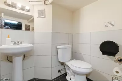 946 Broad St, Newark, NJ 07102 - Photo 8