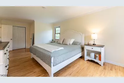 301 Heritage Dr, Readington, NJ 08889 - Photo 20