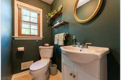 301 Heritage Dr, Readington, NJ 08889 - Photo 18