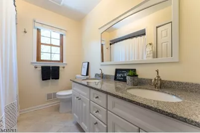 301 Heritage Dr, Readington, NJ 08889 - Photo 22