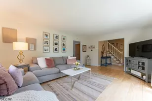 301 Heritage Dr, Readington, NJ 08889 - Photo 8