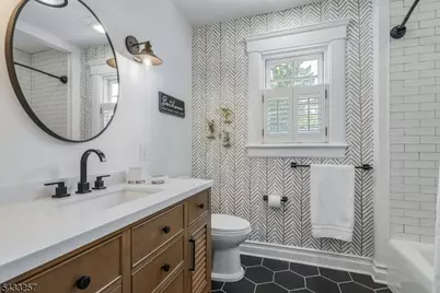 214 Lorraine Ave, Montclair, NJ 07043 - Photo 24