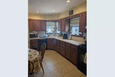 1113 Harding Rd, Elizabeth, NJ 07208 - Photo 6