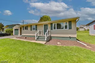 164 Carpentersville Rd, Phillipsburg, NJ 08865 - Photo 2